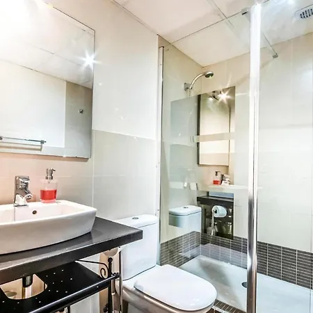 2 Bedroom Amazing In Apartment Casares